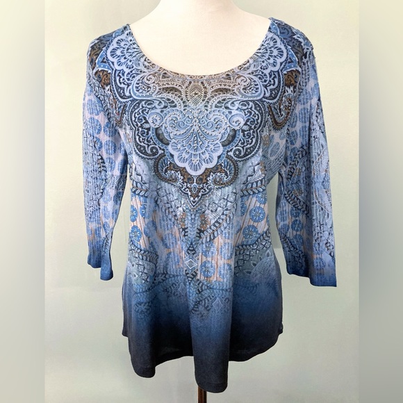 WORLD UNITY Blue Boho Lace Print 3/4 Sleeve Tee with Sparkles - Picture 1 of 7